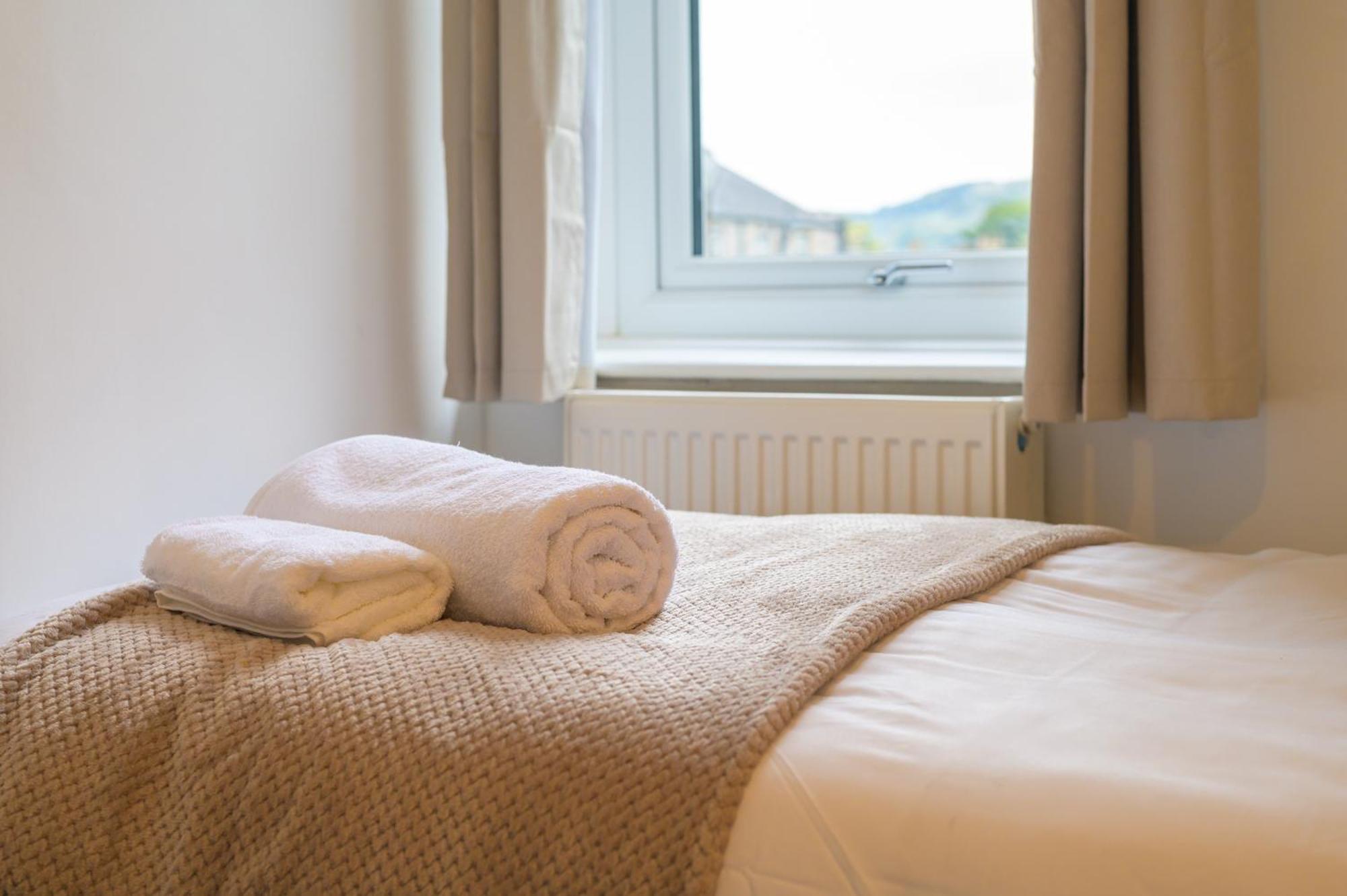 Stunning House Sleeps 7 - Parking Villa Бъкстън Екстериор снимка